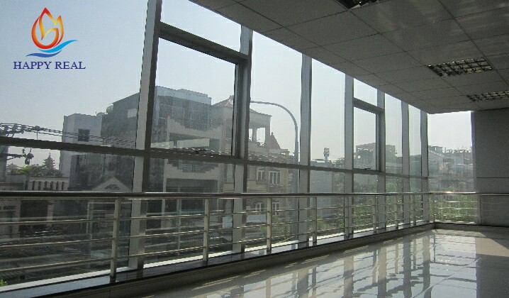 Diện tích văn phòng có thể nhìn ra ngoài trời của Blue Star Building