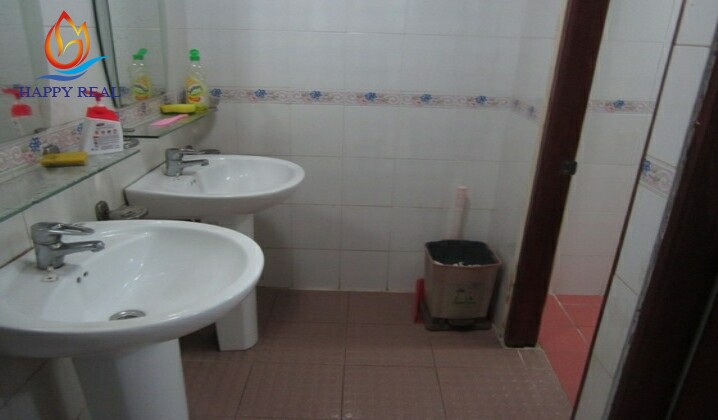 Toilet KBC Holding sạch sẽ